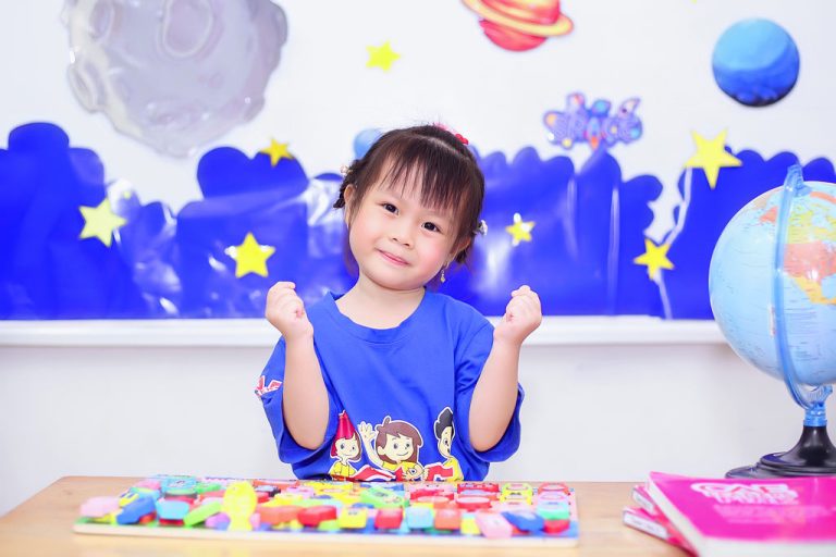 5 Lợi ích vượt trội khi đăng ký khóa học tiếng Anh hè cho bé 3 tuổi