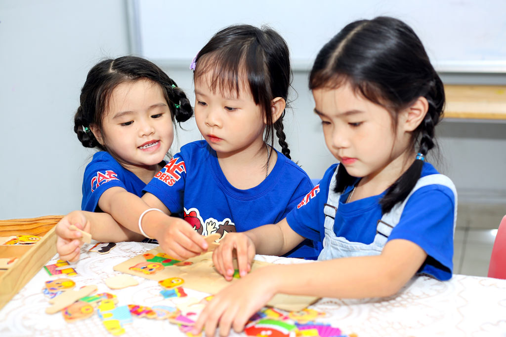 Mùa hè: Cơ hội để trẻ mầm non phát triển phản xạ ngôn ngữ tự nhiên