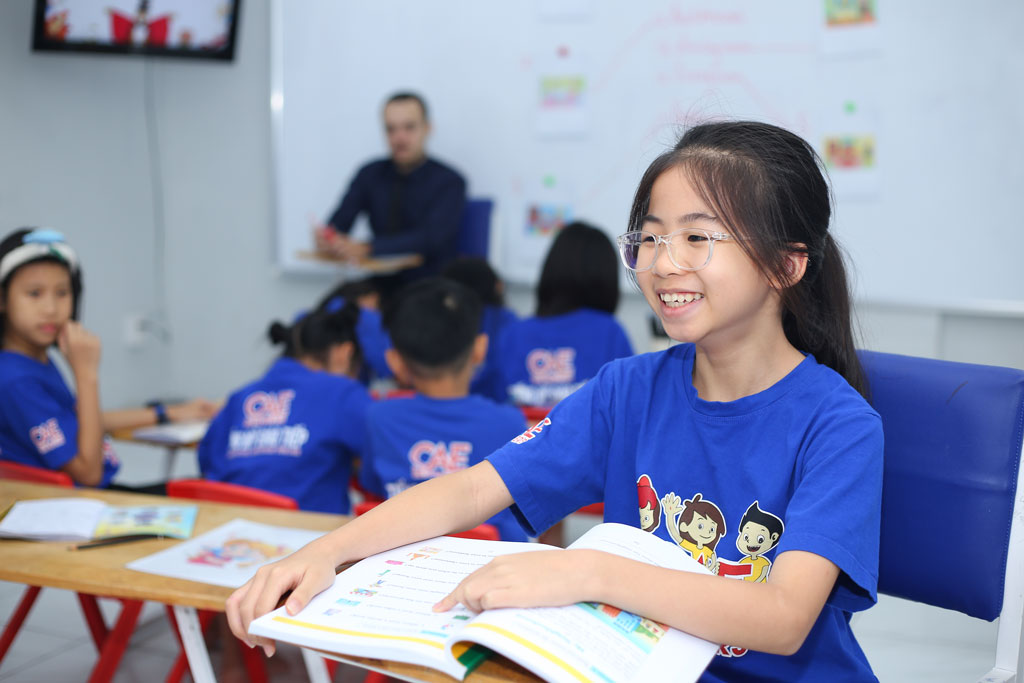 Môi trường học tập: Lớp học truyền thống và không gian trải nghiệm thực tế