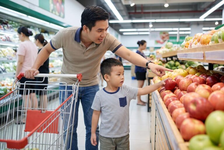 Lồng ghép ngoại ngữ vào các tình huống thực tế hàng ngày