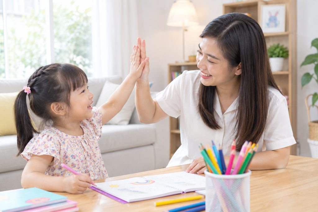 Khen ngợi tích cực trong suốt quá trình học